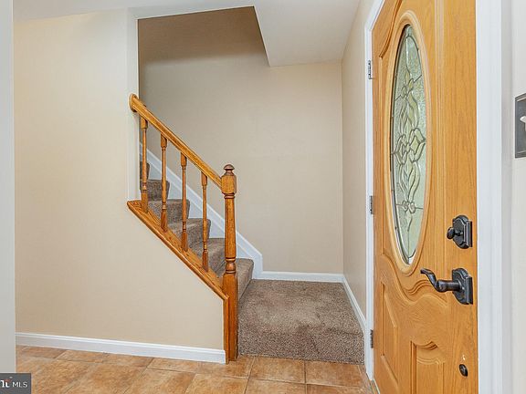 5th image of 812 Blake Dr