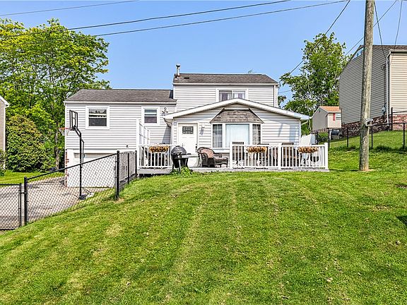 5th image of 1941 Ivanhoe Dr