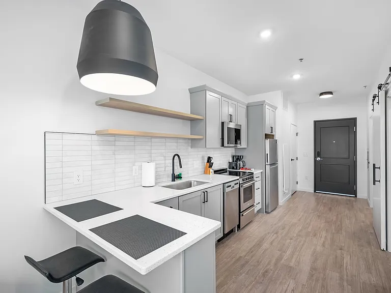 3. Franklin S.2 - Kitchen_Reverse 3. Franklin S.2 - Kitchen_Reverse