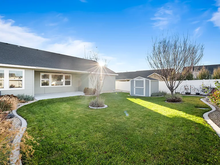 Beautiful backyard with concrete patio
