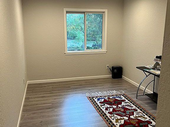 3rd image of 11643 100th Ave NE APT 3C