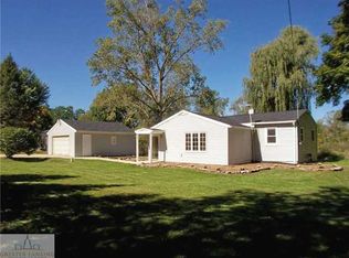 10198 Pollard Rd, Haslett, MI 48840
