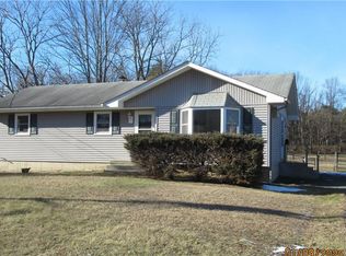 22 Apple Ln, Westbrookville, NY 12785