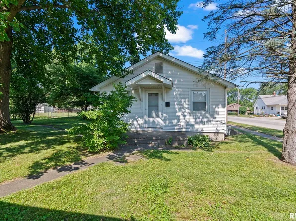 218 E Saint Joseph St, Southern View, IL 62703