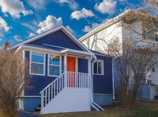 111 N 25th Ave NW, Calgary, AB T2M 2A4