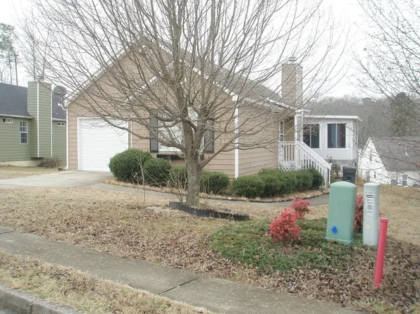1187 Foxwood Dr, Douglasville, GA 30134