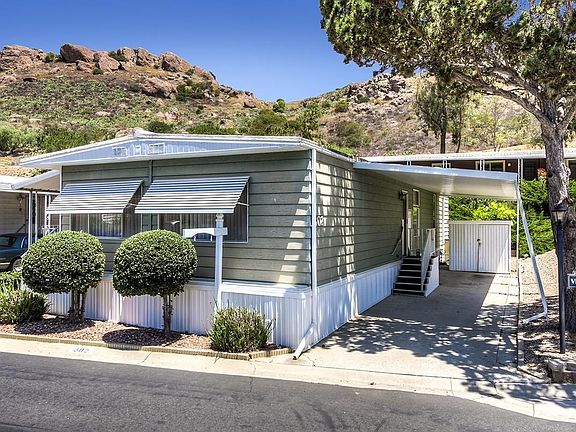 2nd image of 302 Vista Conejo