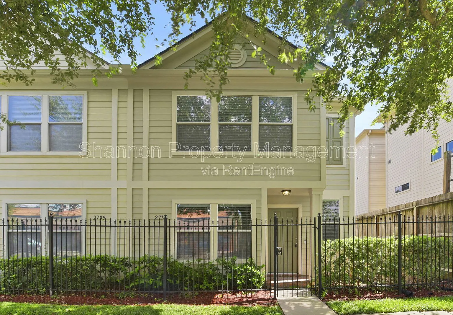2 bed, 2.0 bath, 1240 sqft, $1,950 — Photo 1