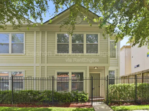 2711 Polk St, Houston, TX 77003