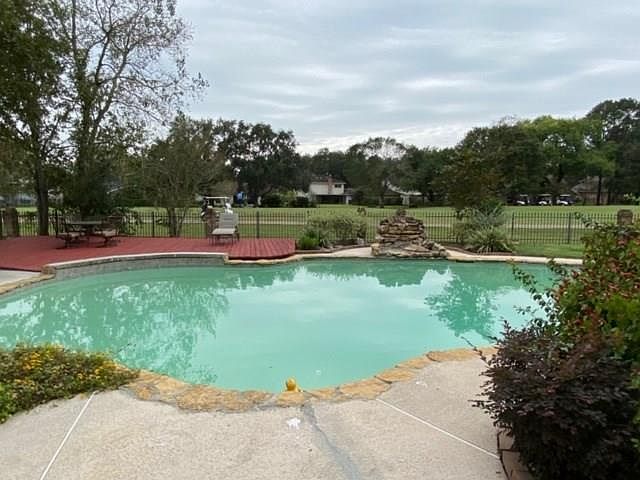 1st image of 2942 Cypress Point Dr