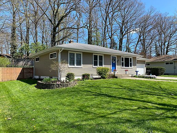 3rd image of 4686 Burgis Ave SE