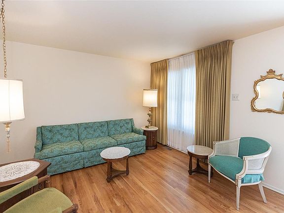 4th image of 3331 Ringfield Dr