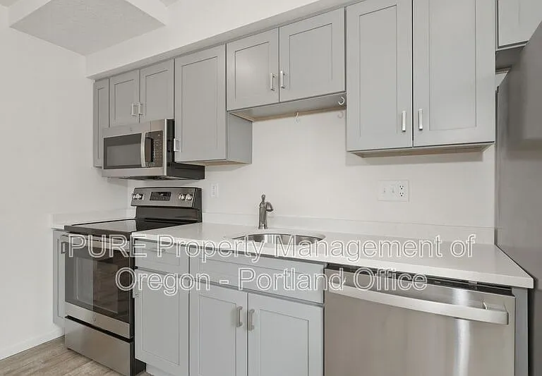 5026 N Harvard St #C — Photo 9