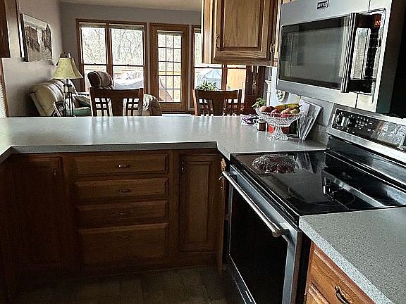 2nd image of 114 Blossom Dr