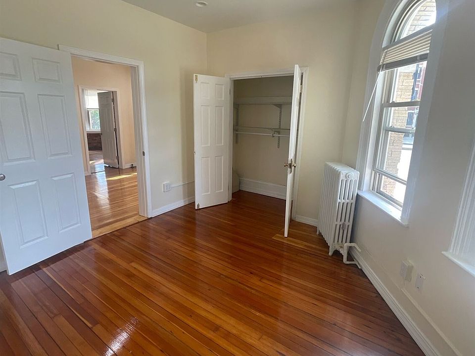 879 Beacon St. #11 Boston - Fenway Shared Unit Photo 8