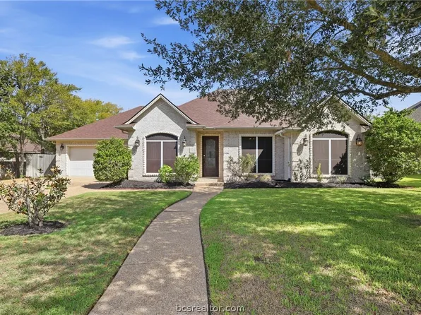 2151 Rockcliffe Loop, College Station, TX 77845