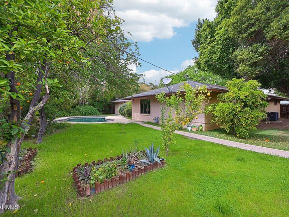 5th image of 325 E BROADMOR Drive