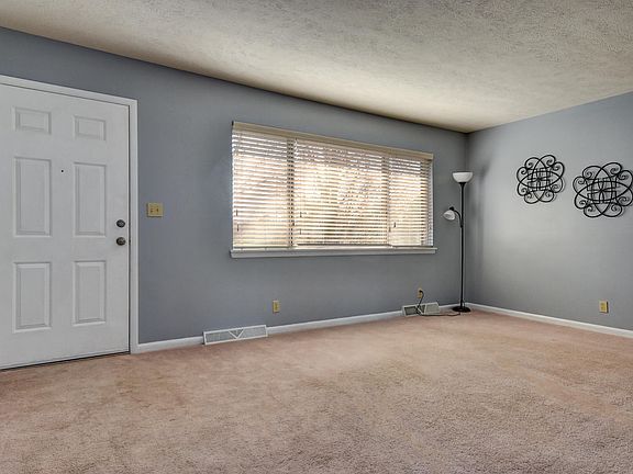 5th image of 3103 S Ferguson Ave