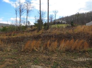 102 Creek View Ct, Oak Ridge, TN 37830