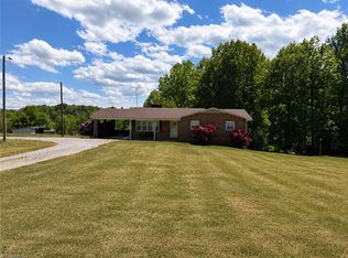 8186 Old 60, Roaring River, NC 28669