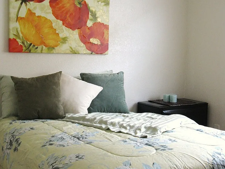 Elm Terrace Apartments — Photo 49