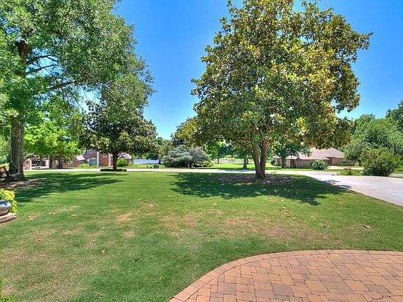 3rd image of 2215 Hidden Lake Dr