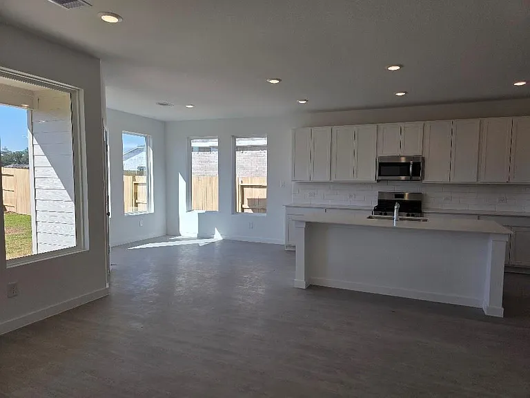1743 Magnolia Jade Ct — Photo 18