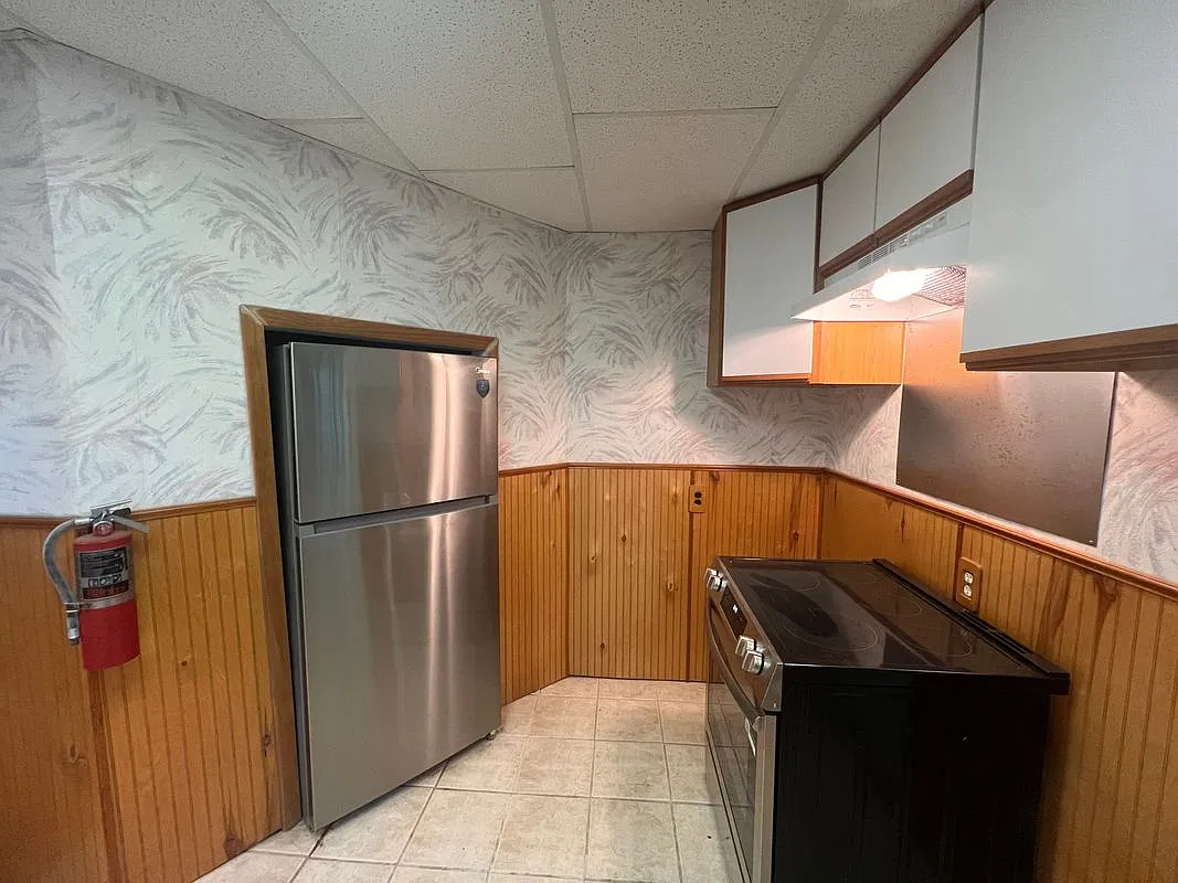 1 bed, 1.0 bath, 1000 sqft, $1,100 — Photo 4