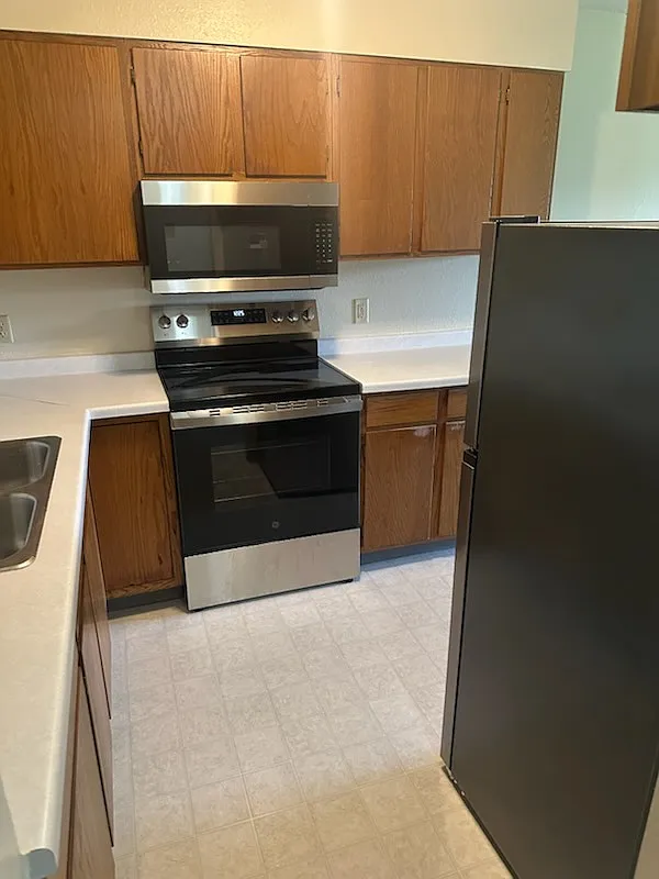 1 bed, 550 sqft, $695 — Photo 4