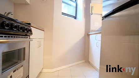 Rented by Link NY Realty
