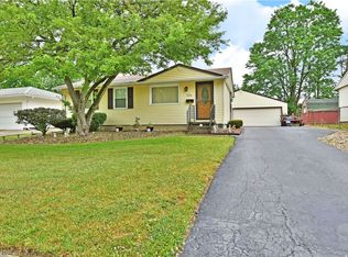 3236 Solar Dr NW, Warren, OH 44485