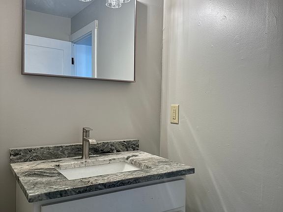 4th image of 90 W Dodridge St #D