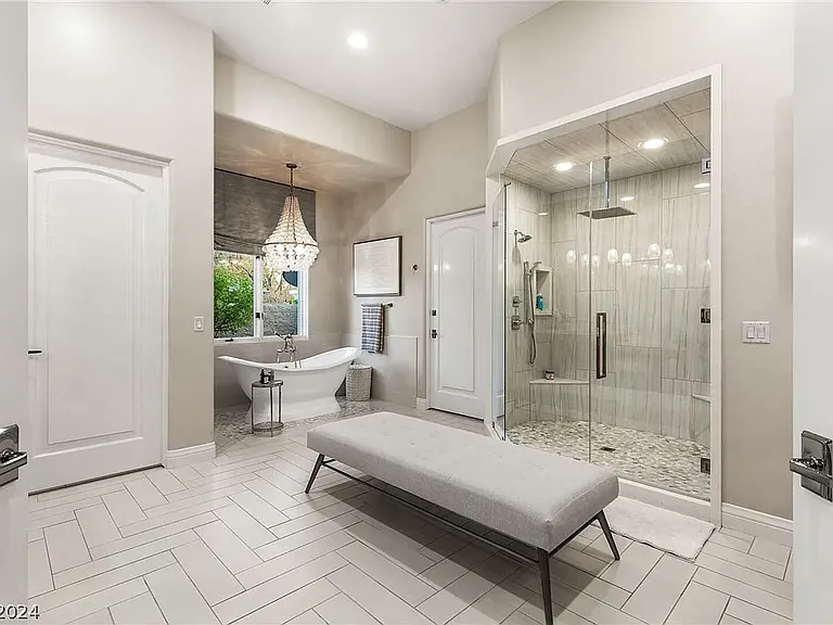 18 Castle Oaks Ct — Photo 59