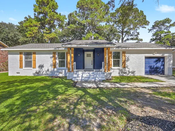 103 Sandtrap Rd, Summerville, SC 29483