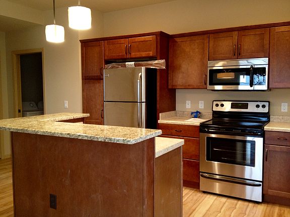 3rd image of 2820 Blue Aster Blvd