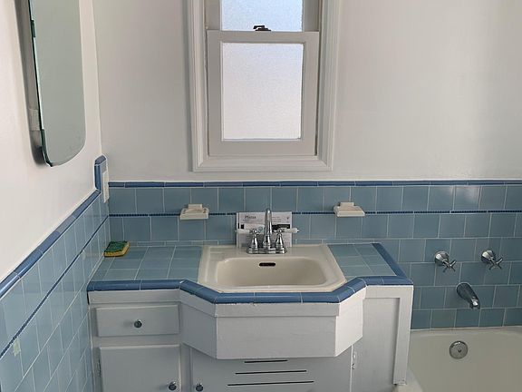 3rd image of 9582 W Olympic Blvd APT C