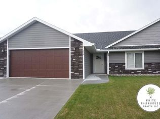 214 S Sherman St, Wayne, NE 68787