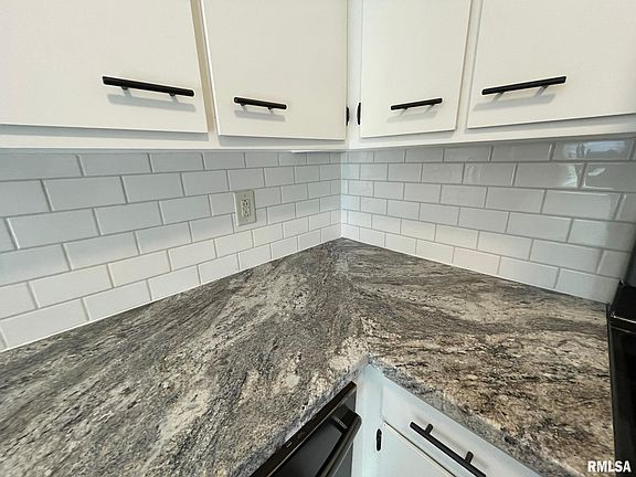3rd image of 2954 Archer Dr #22
