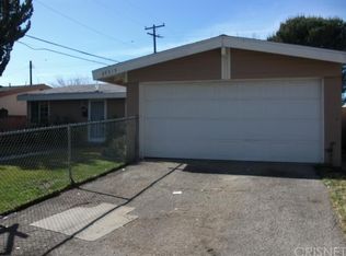 27515 Deeptree Ave, Santa Clarita, CA 91351