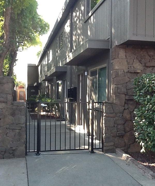 1st image of 2112 D St APT 2