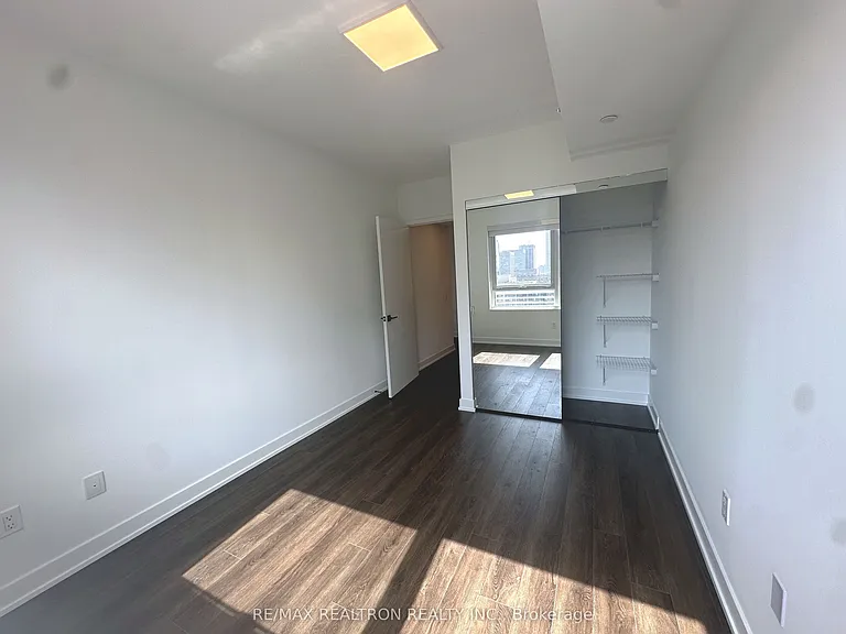 609 Sherbourne St #3004 — Photo 8