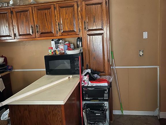 5th image of 2701 Pioneer Rd