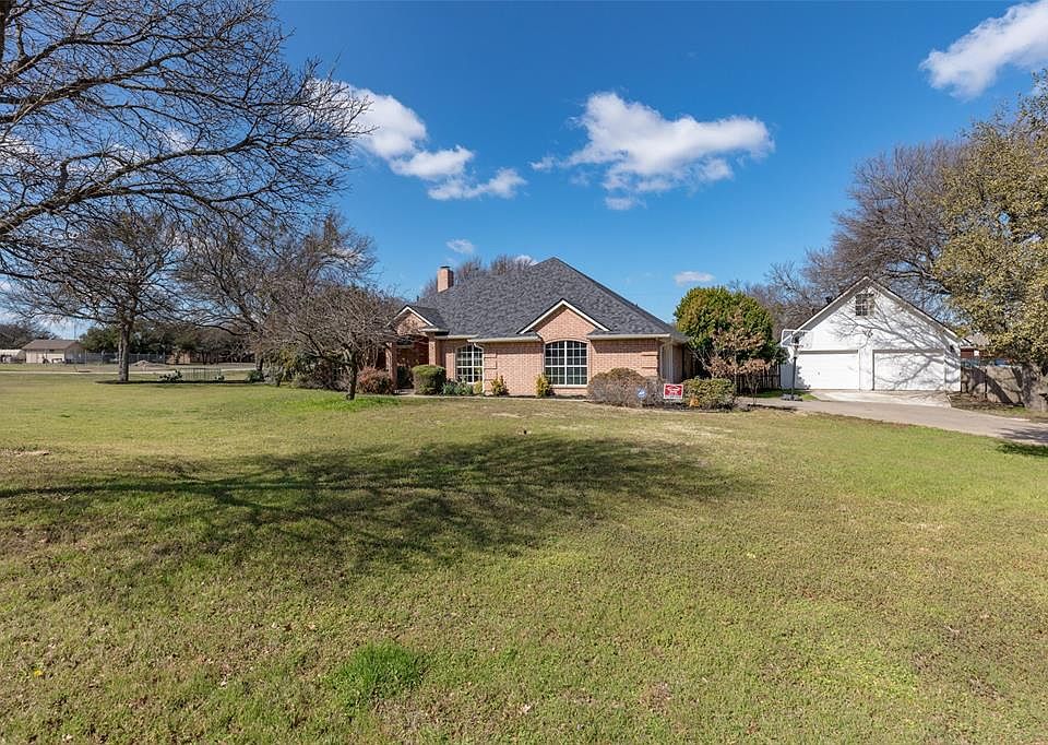 1st image of 223 Highland Dr