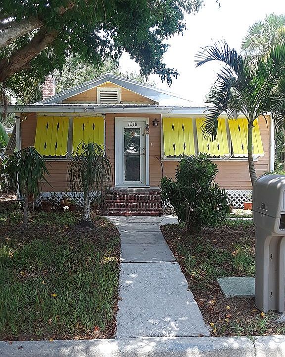 1st image of 1218 Westover St