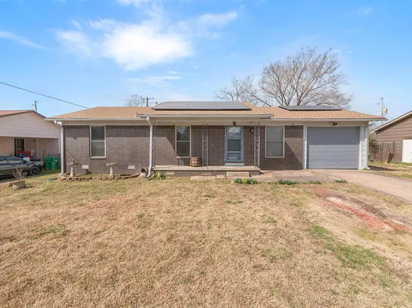 5 Crest Ln, North Little Rock, AR 72120