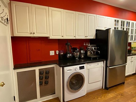 3rd image of 143 Longwood Ave