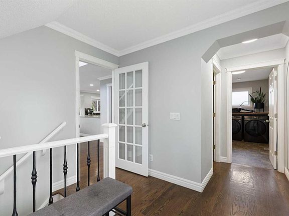 3rd image of 13 E Somerset Park SW