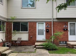 20747 Washington Dr, Roseville, MI 48066