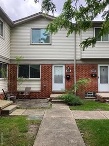 20747 Washington Dr, Roseville, MI, 48066