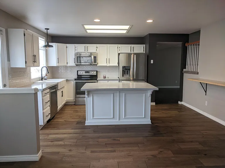 9045 Rochester Dr — Photo 24